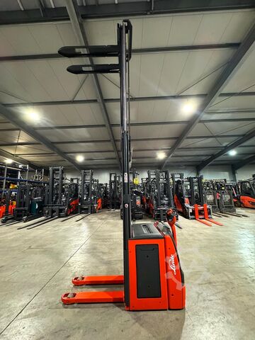 Hochhubwagen Linde L14 [ID: 329]