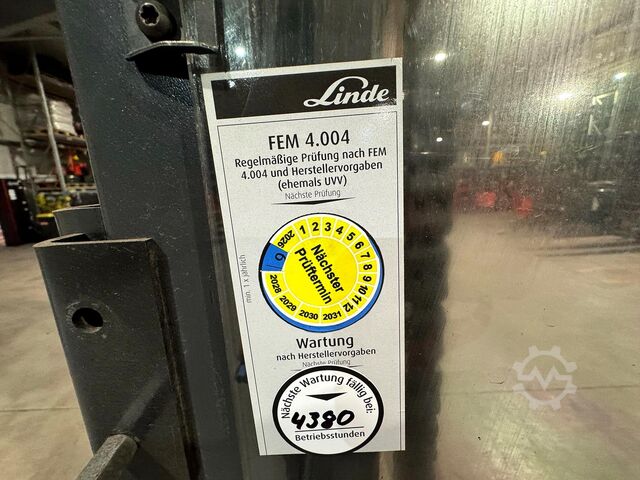 Hochhubwagen Linde L14 [ID: 329]