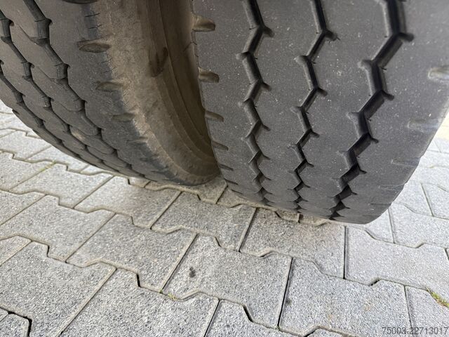 Autokran Iveco EuroCargo 180-320 Kipper mit Kran Palfinger 12.501