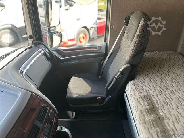 Standard tractor unit DAF XF460 SSC Intarder 2Tanks 1275Liter Xenon