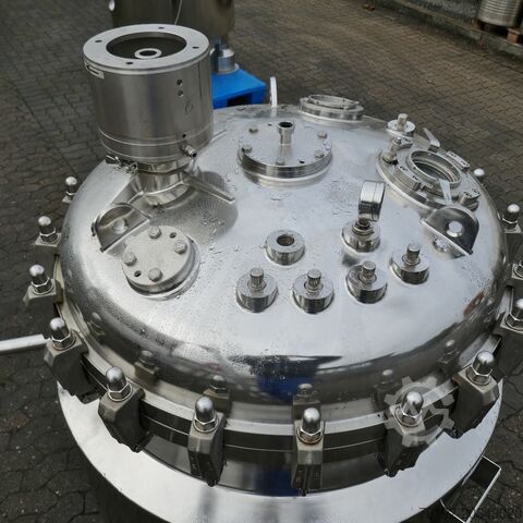 733 litre heatable/coolable pressure vessel made of V4A with propeller agitator. Bioengineering B0057