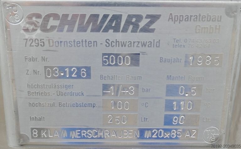 250 liter heatable/coolable pressure vessel made of V2A with dispersing agitator. Schwarz B0055