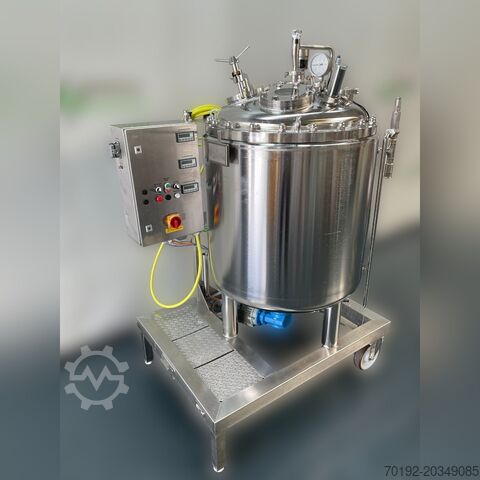425 liter mobile pharmaceutical pressure vessel made of V2A with magnetic agitator M. Roth K0174