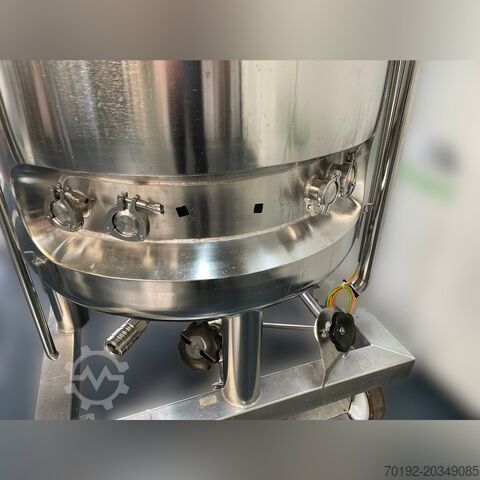 425 liter mobile pharmaceutical pressure vessel made of V2A with magnetic agitator M. Roth K0174