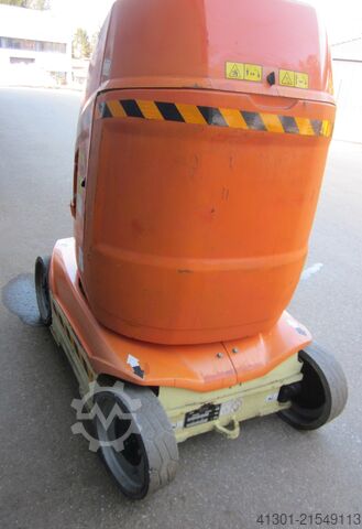 Senkrechtmastbühne mit Ausleger JLG T10E Toucan