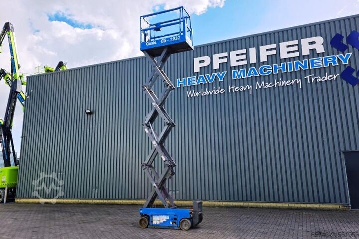 Scherenhebebühne Genie GS1932 Electric, Working Height 7.8 m, 227kg Capac