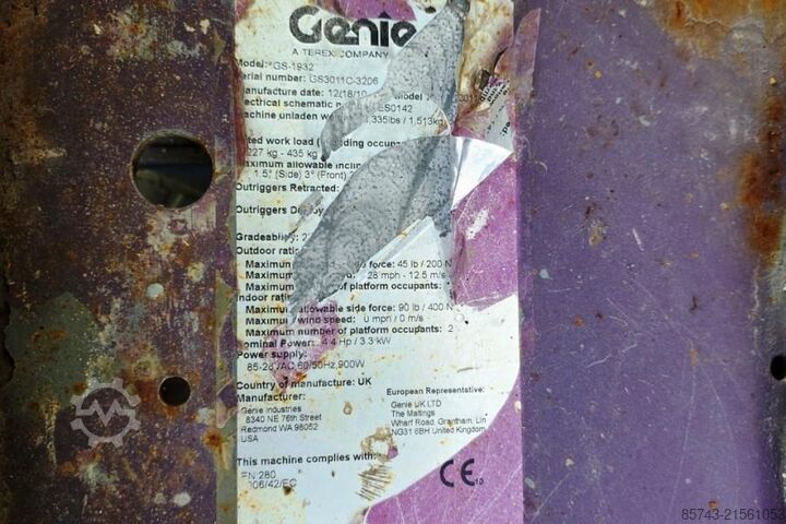 Scherenhebebühne Genie GS1932 Electric, Working Height 7.8 m, 227kg Capac