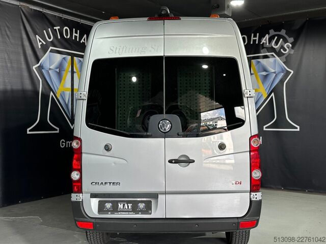 Kleinbus VW CRAFTER 6 SITZER KLIMA NAVI KAMERA PDC STANDHZG