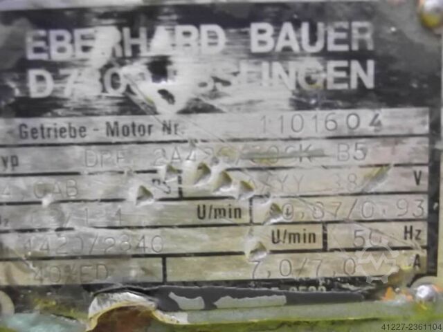 Gear motor 3 kW 62/124 rpm BAUER DPF2A426/30SK