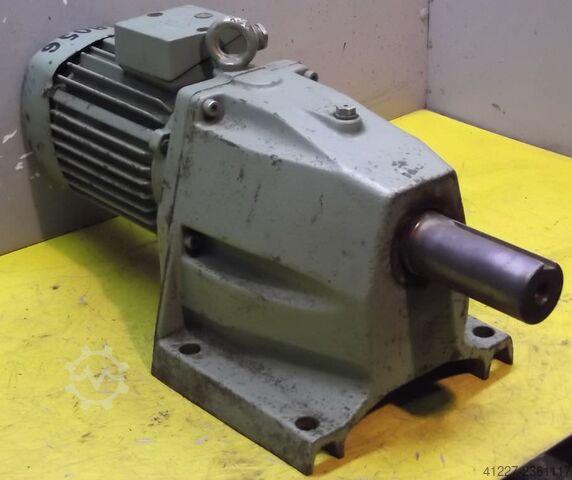 Gear motor 0.33 kW 16 rpm VEM ZG3KMR80G8