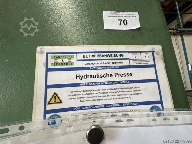 Hydraulic workshop press unbekannt 