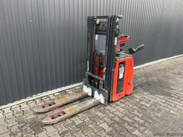 Fahrerstandstapler Linde D12