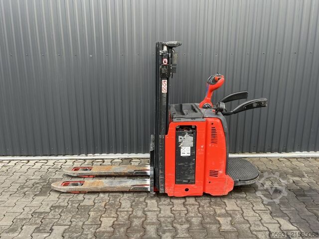 Fahrerstandstapler Linde D12