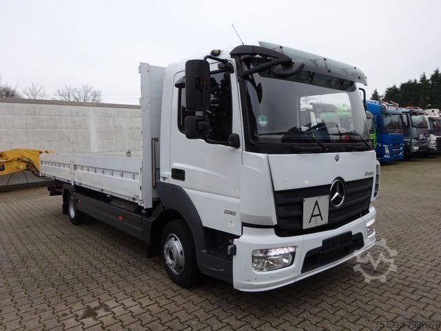 Flatbed truck MERCEDES-BENZ 818 Atego Pritsche