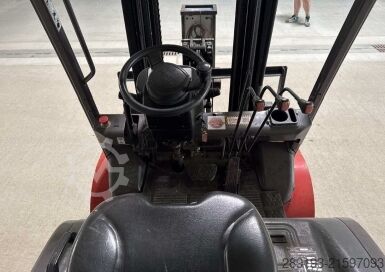 Geländestapler Manitou ME 425 C 2,5 t Elektro