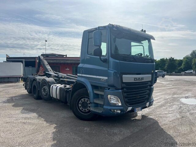 Roll-off tipper truck DAF DAF CF85 460 SCARRABILE USATO