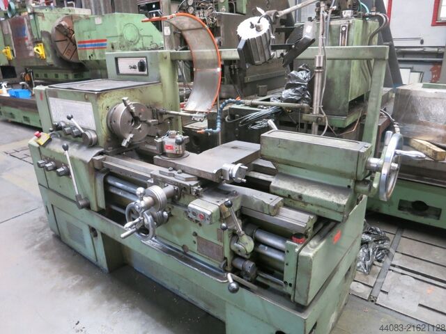 Leit- und Zugspindeldrehmaschine Bulmag 