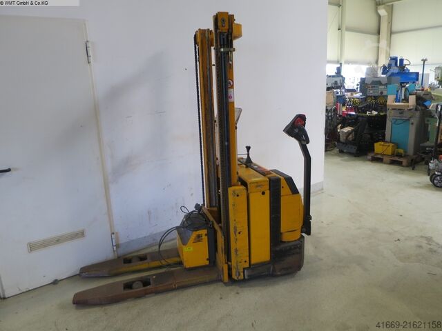 Gabelhubwagen - Elektro JUNGHEINRICH EJC 10