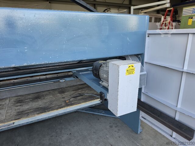 Hydraulic guillotine shear Durma SBF 3006