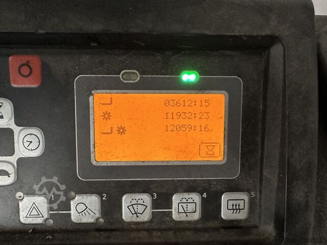 Electric 4-wheel forklift Toyota 8FBM20T - SEITENSCHIEBER - KLAMMER