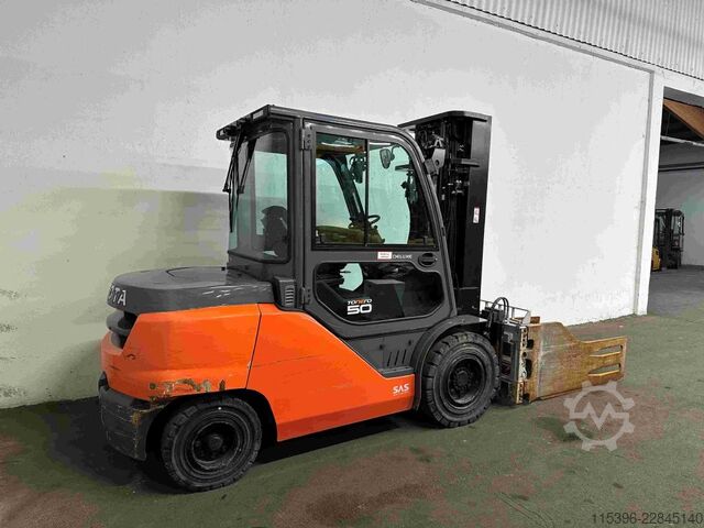 Diesel Forklift Toyota 40-8FD50N - TRIPLEX 5 m