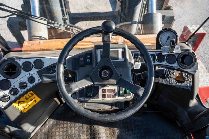 Heavy Forklift - Diesel Kalmar DCE 160-12