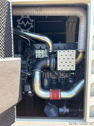 Generator set Iveco 16TE1W - 660 kVA Generator - DPX-19798
