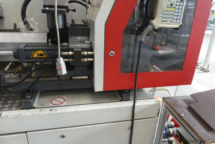 FERROMATIK MILACRON K-TEC 40 FERROMATIK MILACRON K-TEC 40