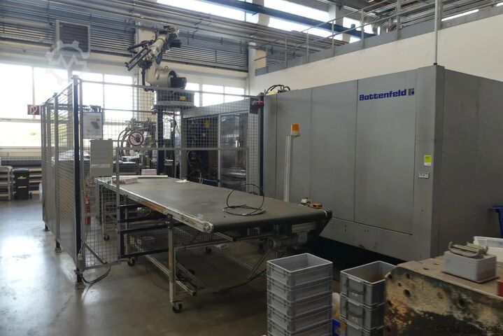 Spritzgießmaschine BATTENFELD HM 8000 / 4500 + 4500 BM