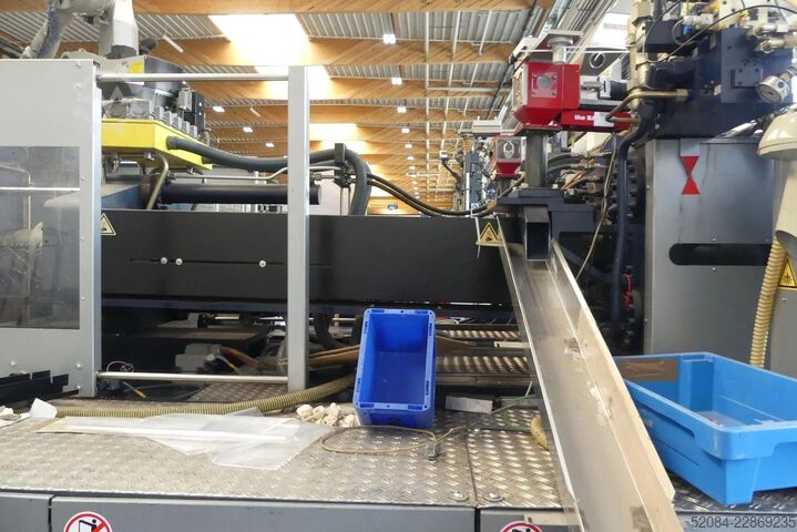 Spritzgießmaschine BATTENFELD HM 8000 / 4500 + 4500 BM