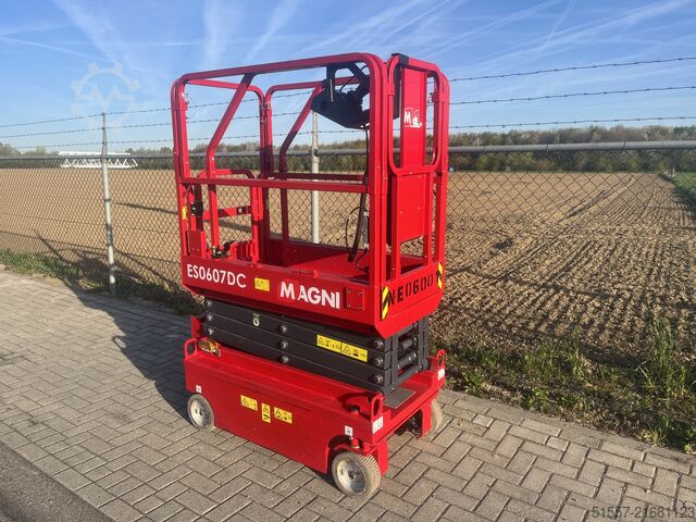 Scissor lift MAGNI ES0607DC | 2023