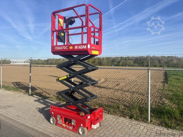 Scissor lift MAGNI ES0607DC | 2023