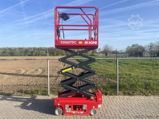 Scissor lift MAGNI ES0607DC | 2023