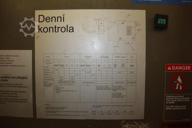 Horizontal machining center MAKINO F 5