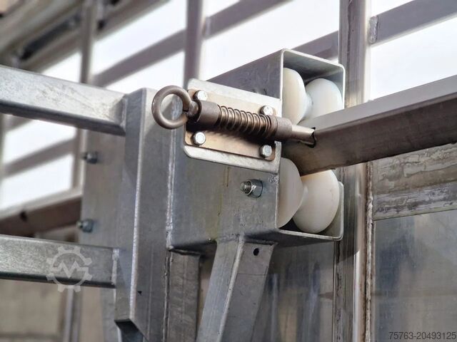 Viehtransport Pezzaioli 1 deck - Ventilation - 17.9M2 - Ramp - NEW box