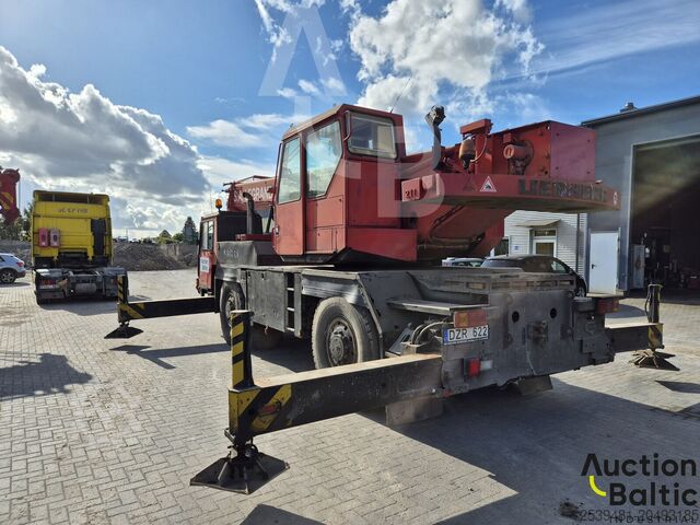Fahrladekran Liebherr UTM 526
