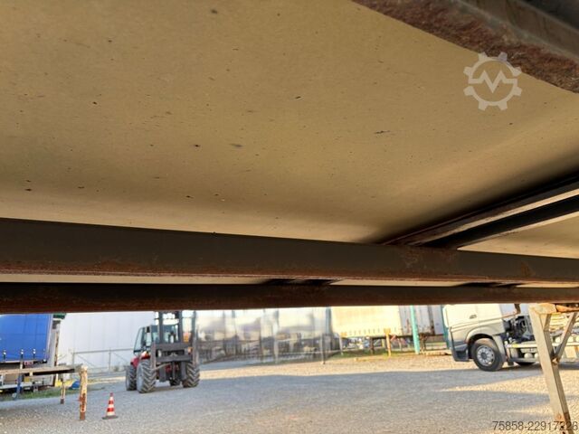 Wechselbrücke mit Kühlkoffer SCHMITZ BDF Kühlkoffer Carrier 750 läuft