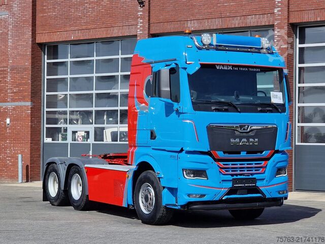 Standard-SZM MAN TGX 33.510 6x4 - Facelift - Low km 252Tkm - Nav...