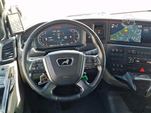 Standard-SZM MAN TGX 33.510 6x4 - Facelift - Low km 252Tkm - Nav...