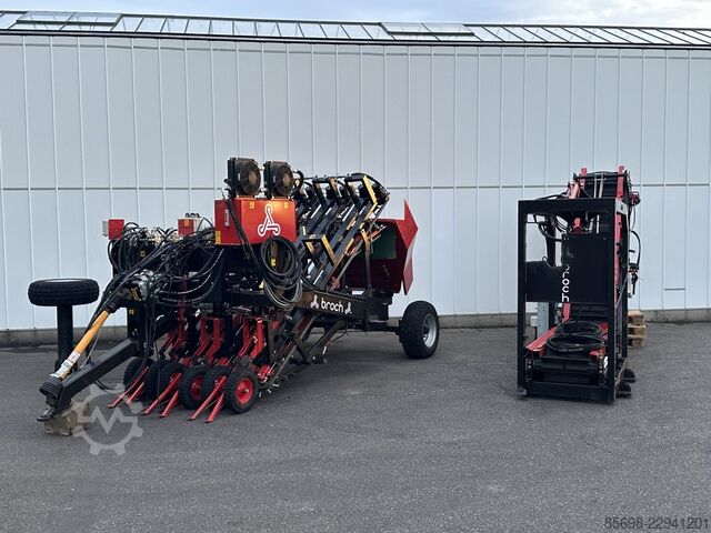 J.J. Broch T-3 garlic harvester 3 rows J.J.-BROCH T-3