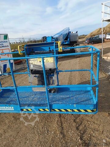 Telescopic boom Genie S85 XC