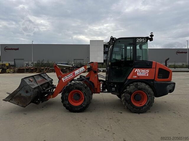 Loader Kubota R065W