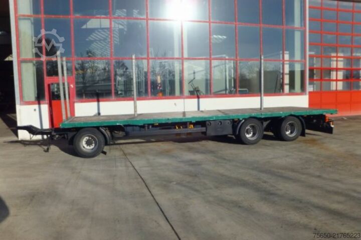 Open trailer  3 Achs  3 Achs Jumbo- Pritschenanhänger mit Steckrungen