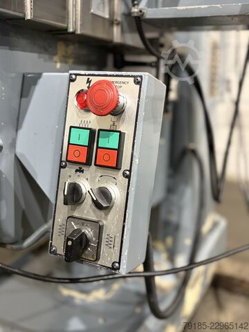 Turret milling machine Kondia kp 90