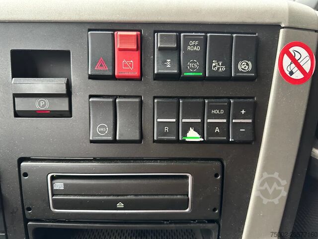 Hazardous substances Volvo FM 450 Globetrotter, Night-Airco, VALID ADR (EX...