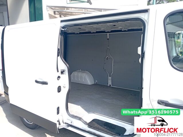 Transporter mit langem Radstand Renault Trafic L