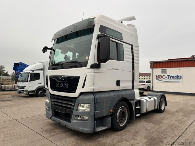 Volume tractor unit MAN TGX 18.500 XXL * RETARDER * STANDKLIMA * VER. SA