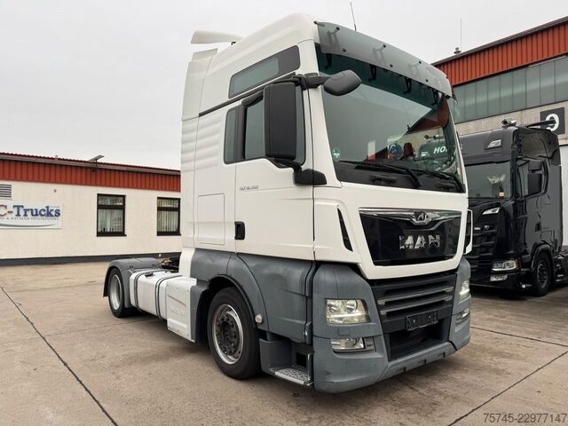 Volume tractor unit MAN TGX 18.500 XXL * RETARDER * STANDKLIMA * VER. SA