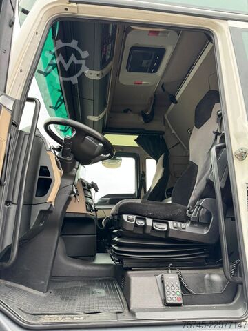Volume tractor unit MAN TGX 18.500 XXL * RETARDER * STANDKLIMA * VER. SA