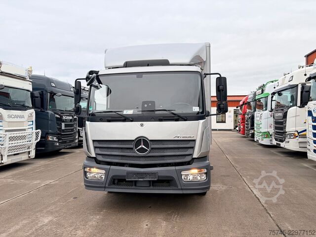 Box truck MERCEDES-BENZ ATEGO 1224 / 8,60M KOFFER / LBW / KAMERA